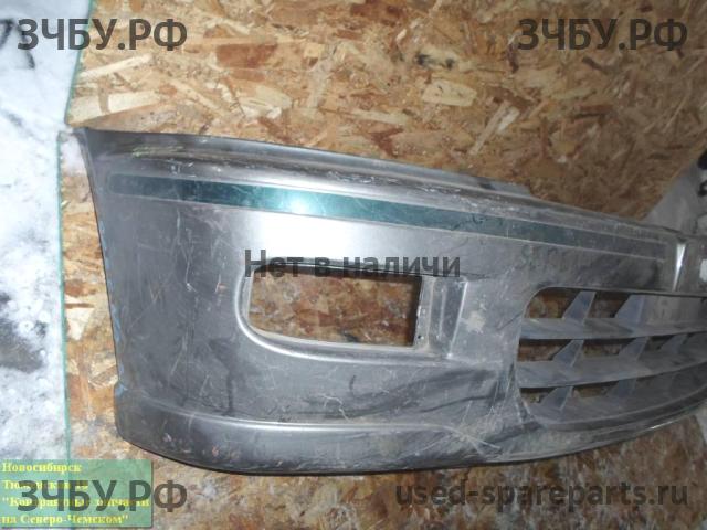 Nissan Serena 1 (C23M) Бампер передний