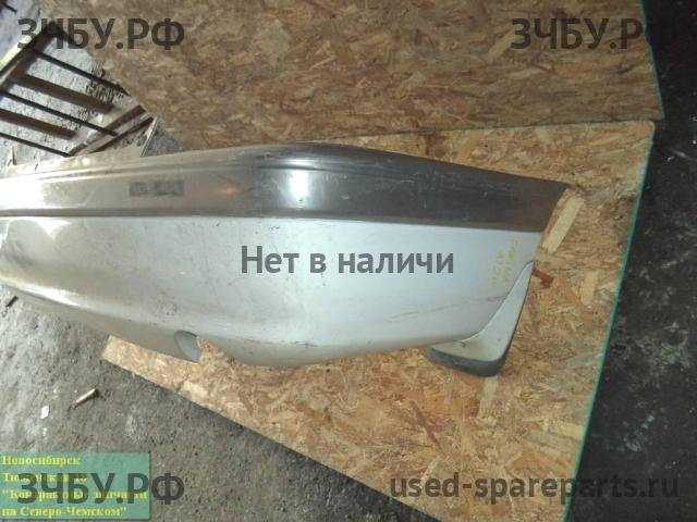 Toyota Carina (T210) Бампер задний