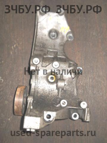 Audi A4 [B6] Кронштейн генератора