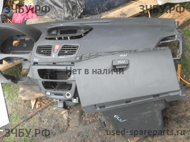 Renault Fluence Замок бардачка