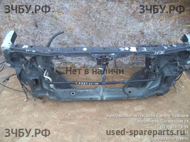 Toyota Camry 5 (V30) Решетка радиатора