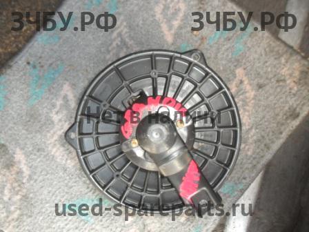 Mitsubishi Grandis (NA4W) Моторчик печки