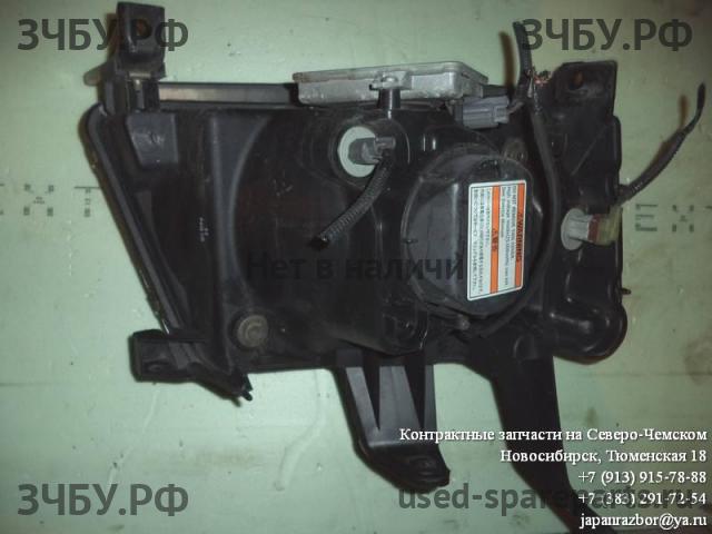 Honda StepWGN 2 Фара левая
