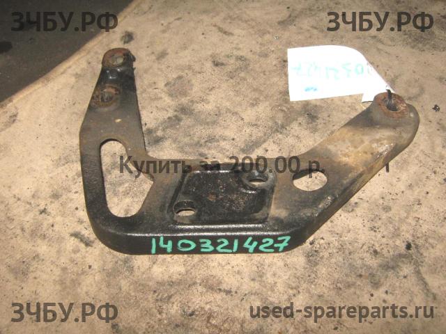 Ford Mondeo 2 Кронштейн крепления ДВС