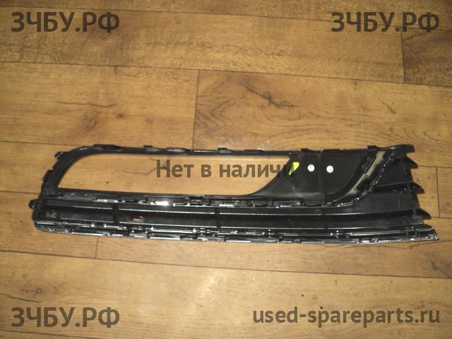Volkswagen Passat B7 Решетка в бампер