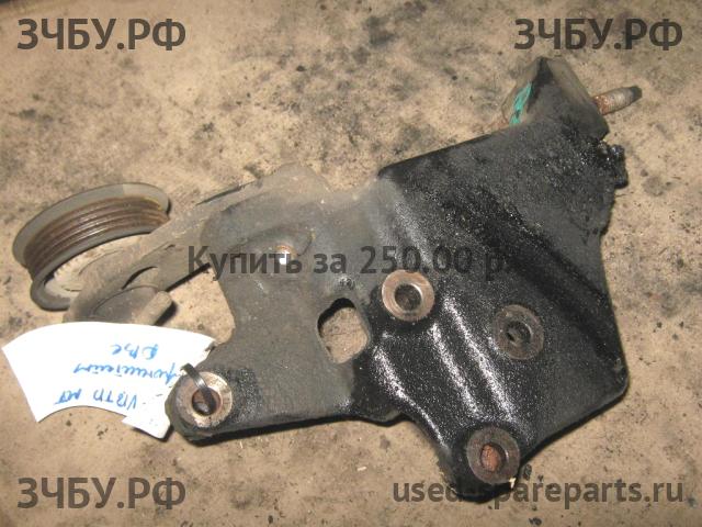 Ford Mondeo 2 Кронштейн генератора
