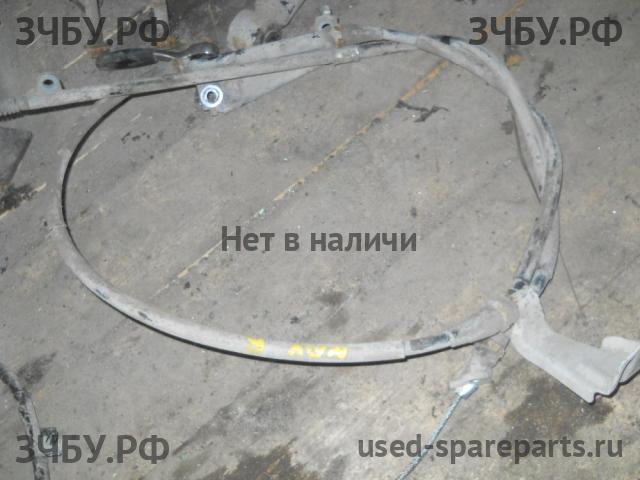 Nissan Navara 1 (D40) Трос стояночного тормоза
