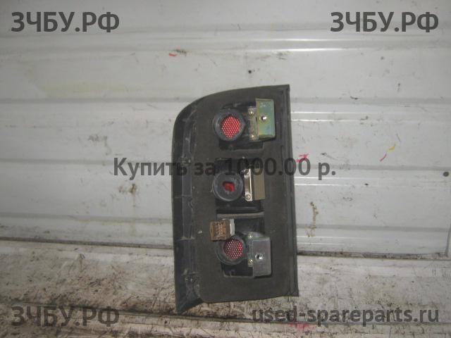 Nissan Patrol (Y61) Фонарь правый