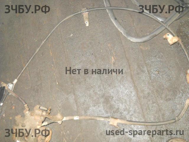 Toyota Corolla (E14 - E15) Трос стояночного тормоза