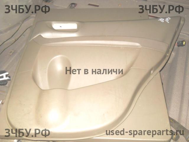 Hyundai Santa Fe 1 (SM) Обшивка двери задней правой
