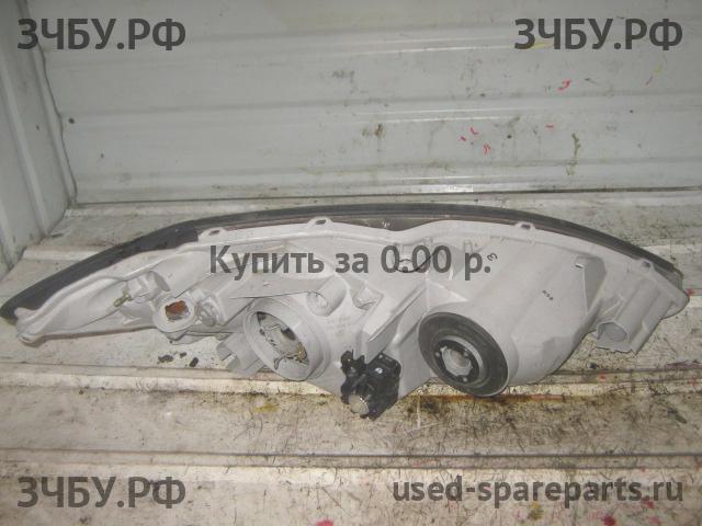 Toyota Camry 5 (V30) Фара левая