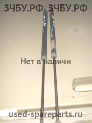 Hyundai Santa Fe 1 (SM) Амортизатор крышки багажника