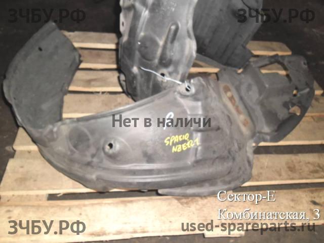 Toyota Corolla Spacio (E12) Локер