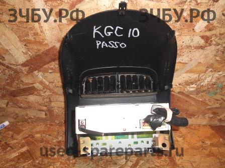 Toyota Passo 1 (C10) Монитор (дисплей)