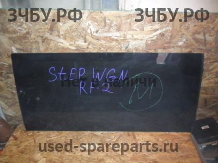 Honda StepWGN 1 Стекло двери задней правой