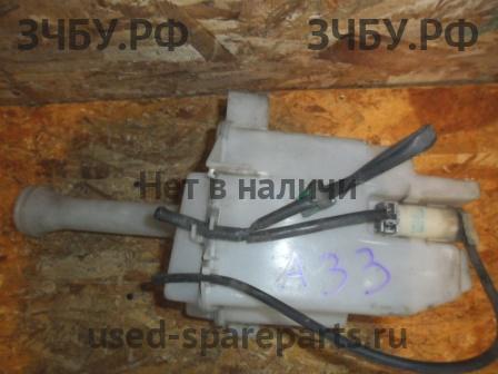 Nissan Cefiro (A33) Бачок омывателя лобового стекла