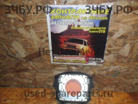 Subaru Forester 1 (S10) Накладка звукового сигнала (в руле)