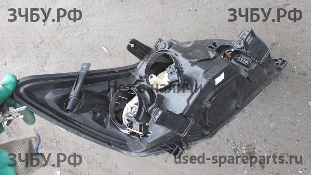Ford Focus 2 (рестайлинг) Фара левая