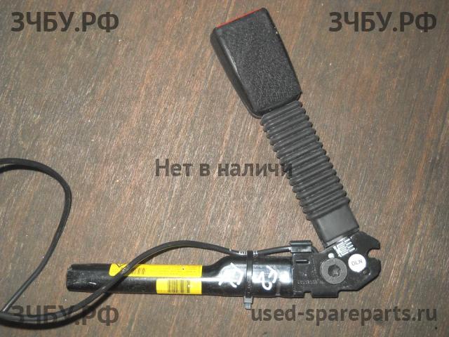 Ford Focus 2 (рестайлинг) Ответная часть ремня безопасности