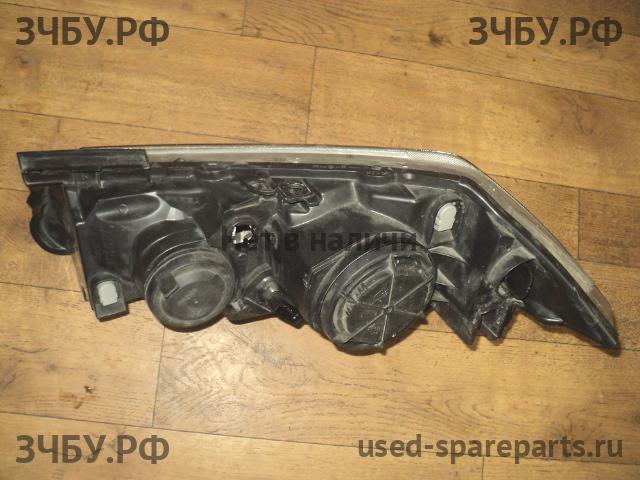 Renault Megane 2 Фара правая