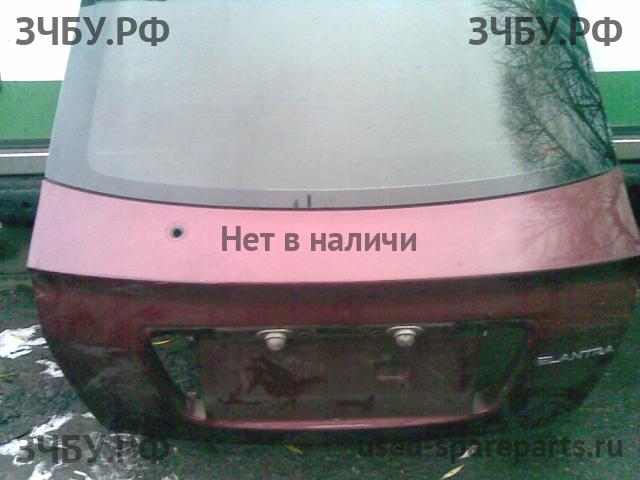 Hyundai Elantra 1 Стекло заднее
