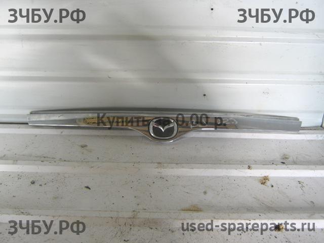 Mazda 323 [BA] Решетка радиатора