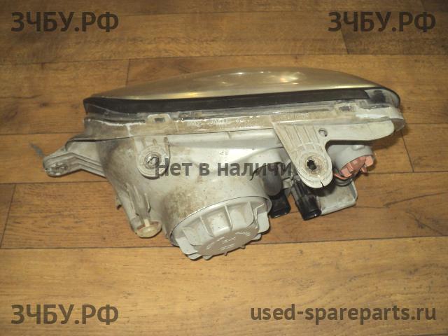 Hyundai Santa Fe 1 (SM) Фара правая