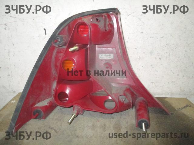 Ford Focus 1 Фонарь правый