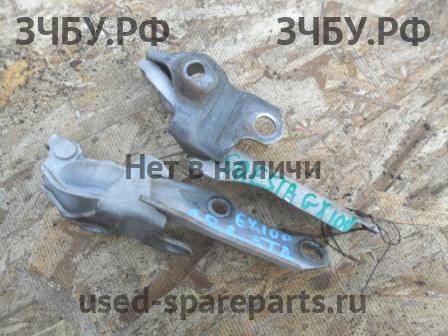 Toyota Cresta 5 (X100) Петля капота