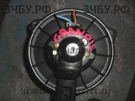 Mitsubishi Grandis (NA4W) Моторчик печки