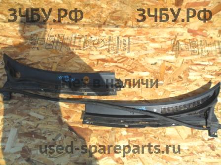 Mazda Demio 2 [DY] Решетка стеклоочистителя (Дефлектор водостока)