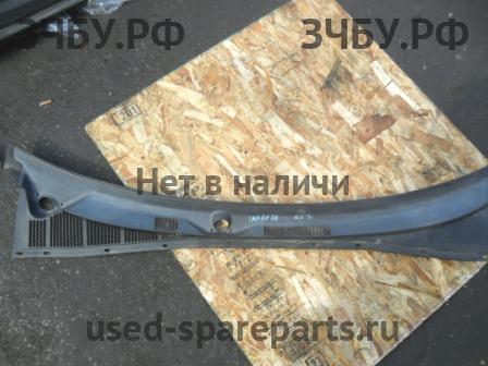 Subaru Impreza 2 (G11) Решетка стеклоочистителя (Дефлектор водостока)
