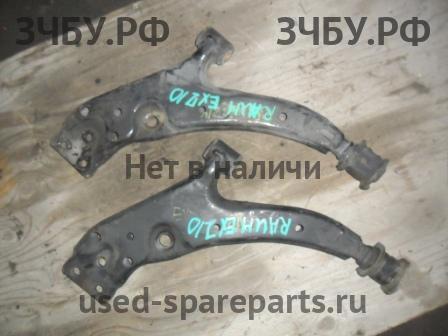 Toyota Raum 1 Рычаг передний правый