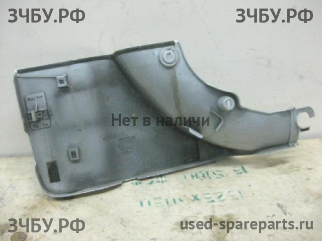 Toyota RAV 4 (3) Накладка на дверь багажника