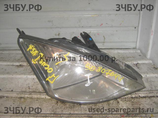 Ford Focus 1 Фара правая
