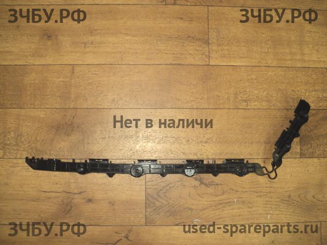 Toyota Camry 7 (V50) Кронштейн бампера задний