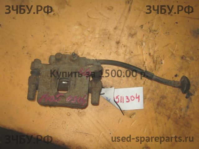 Mitsubishi Lancer 10 [CX/CY] Суппорт задний правый (в сборе со скобой)