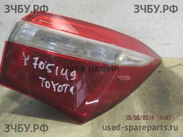 Toyota Corolla (E16 - E17) Фонарь правый