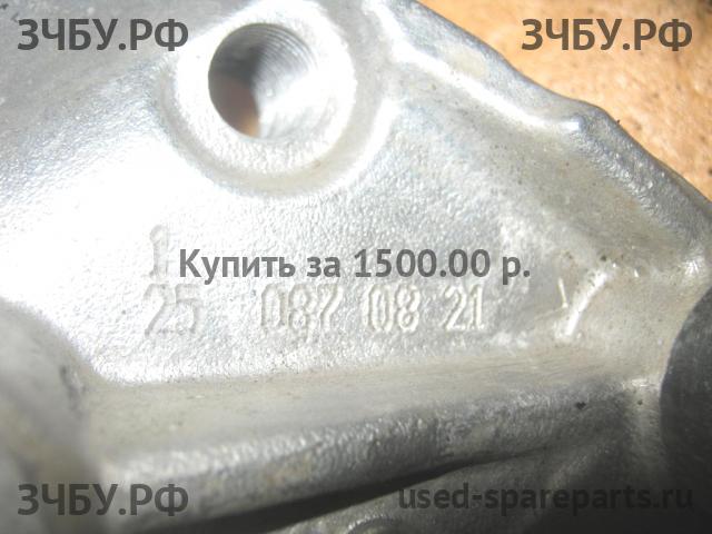 Honda Civic 8 (5D) Кронштейн переднего рычага
