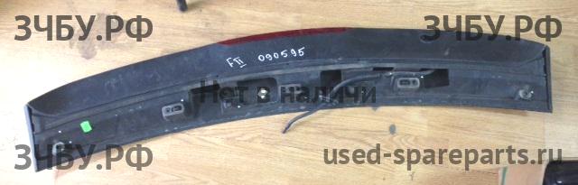 Ford Focus 2 Спойлер крышки багажника