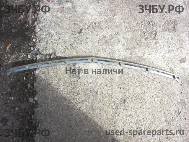 Honda Accord 7 Молдинг решетки радиатора