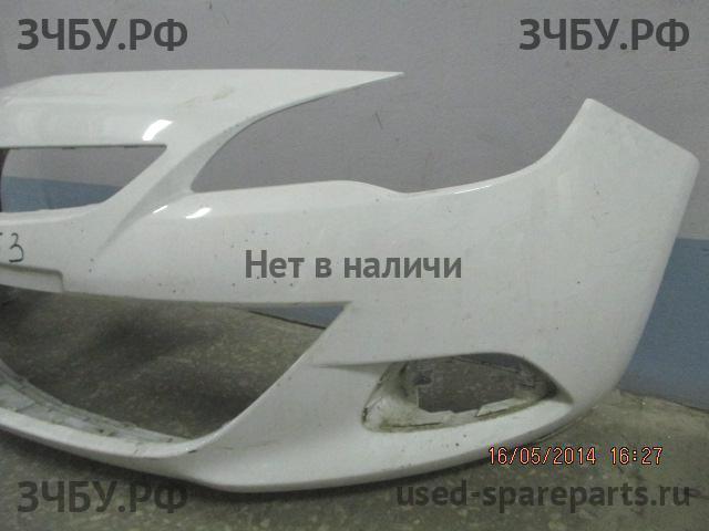 Opel Astra J Бампер передний