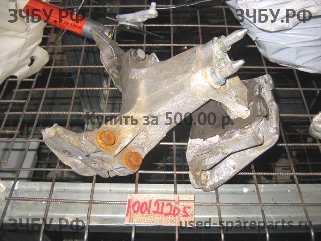 Honda Civic 8 (5D) Опора двигателя