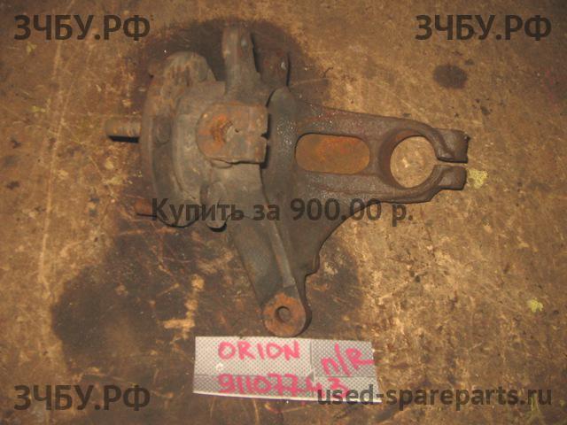 Ford Escort/Orion 6 Кулак поворотный передний правый (со ступицей)