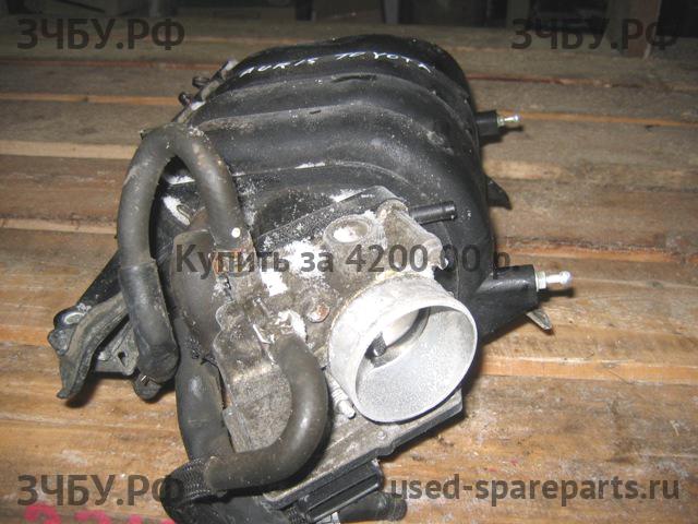 Toyota Auris 1 (E150) Коллектор впускной