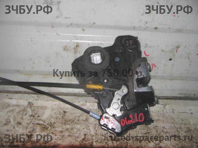 Toyota Auris 1 (E150) Замок двери передней правой