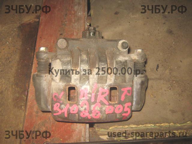 Subaru Forester 2 (S11) Суппорт передний правый (в сборе со скобой)
