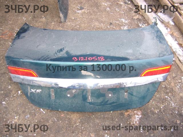 Jaguar XF 1 (X250) Петля крышки багажника левая