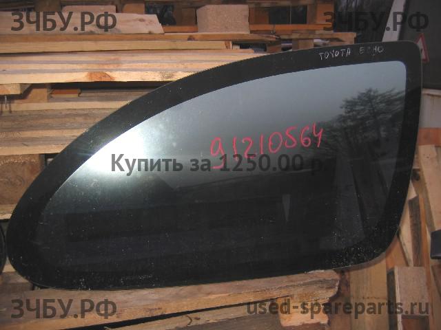 Toyota Echo Стекло кузовное глухое правое