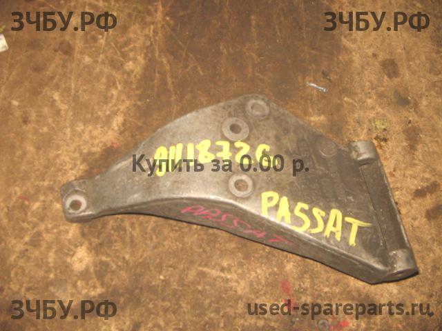 Volkswagen Passat B3 Кронштейн